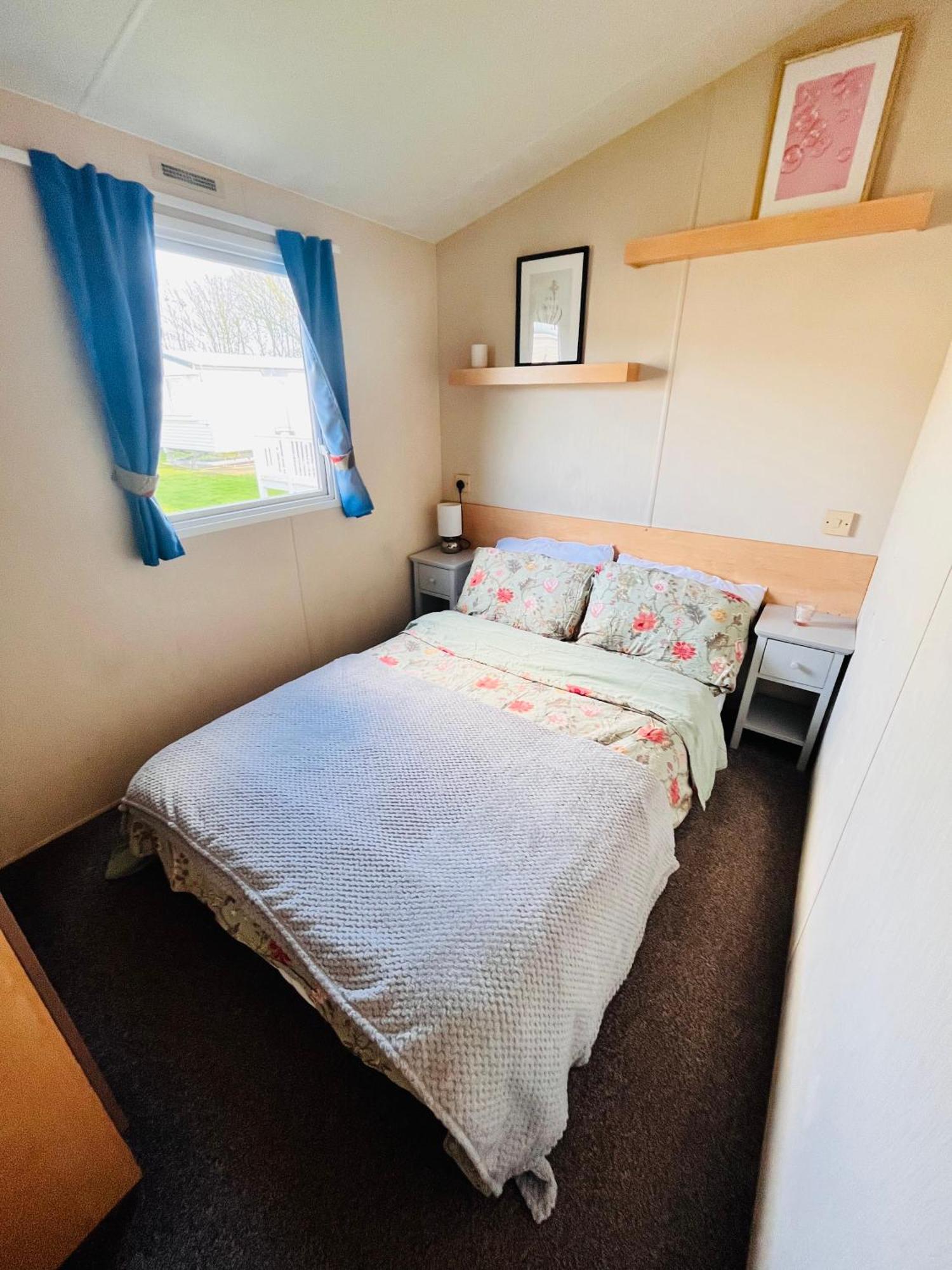 Lola'S Caravan. Your Home Away From Home. Parkeston Kültér fotó