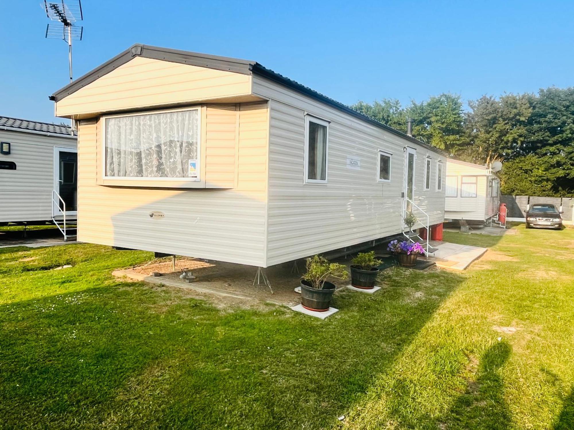 Lola'S Caravan. Your Home Away From Home. Parkeston Kültér fotó